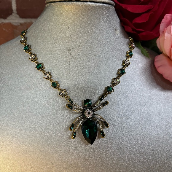 Unique spider 🕷️ necklace new year glam - Picture 2 of 8